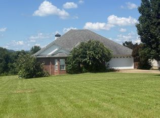 90 Emerald Ln, Greers Ferry, AR 72067