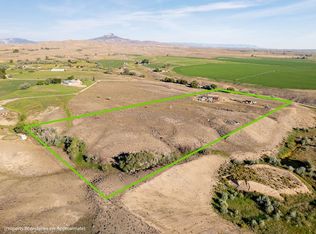 26 Lane Dr #19-1/2, Cody, WY 82414