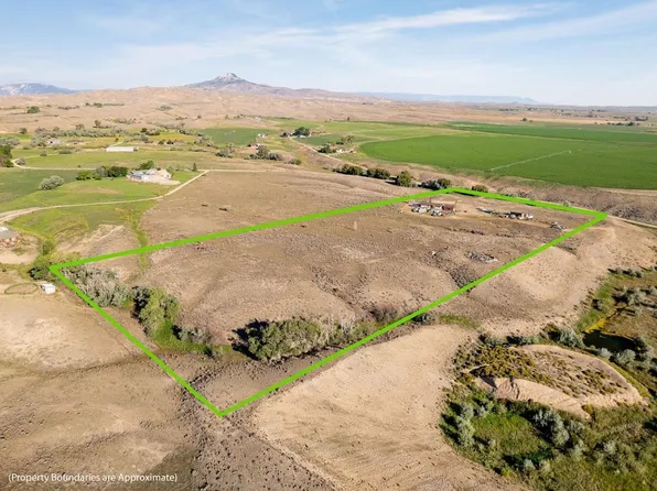 26 Lane 19 1/2, Cody, WY 82414