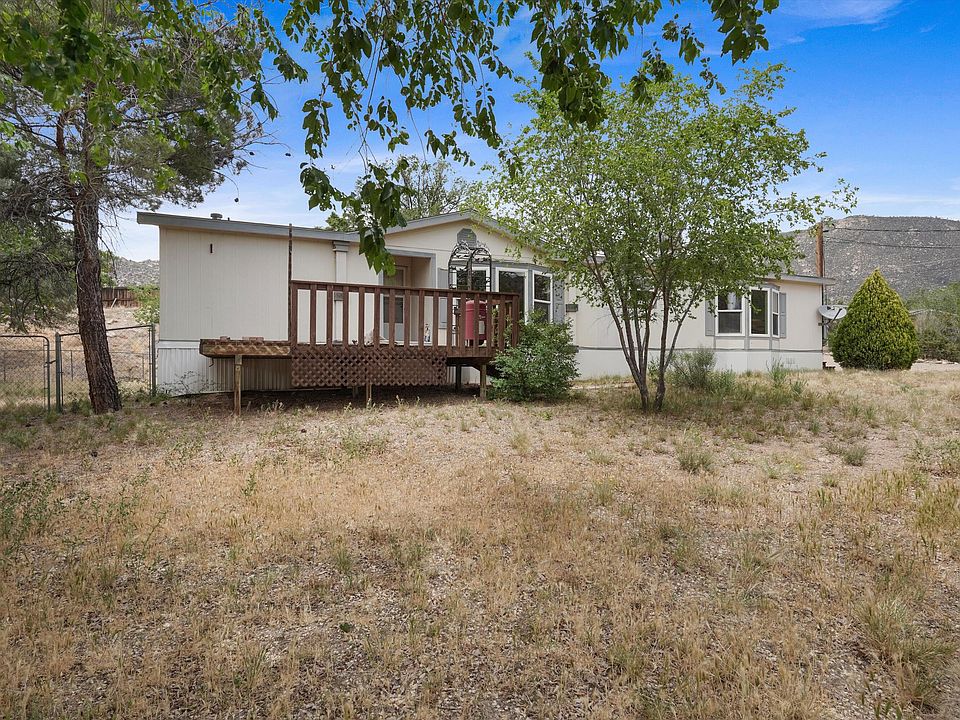 1st image of 4 Whittier Pl SE