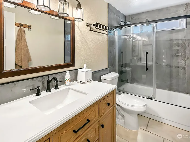 Bathroom #2