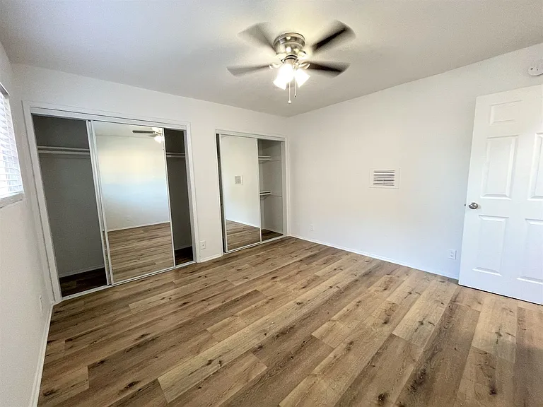 5555 Klump Ave — Photo 16