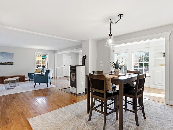 4th image of 589 Tolend Road