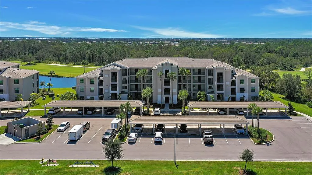 2 bed, 2.0 bath, 1107 sqft, $1,900 — Photo 1