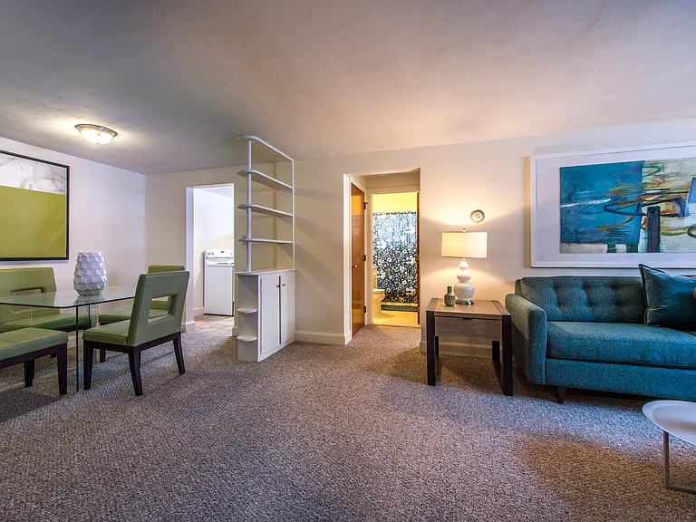 Brattle Drive Apartments — Photo 3