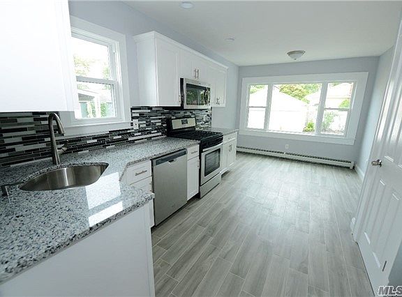5th image of 250 Elsie Ave