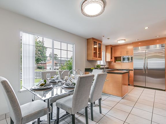 4th image of 740 Robin Dr