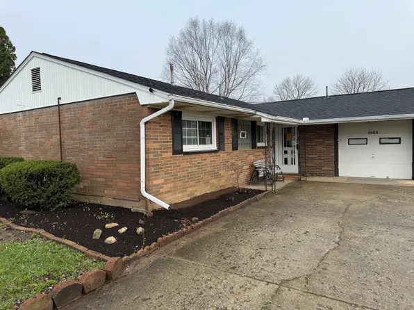 4481 Broadway Ave, Louisville, OH 44641