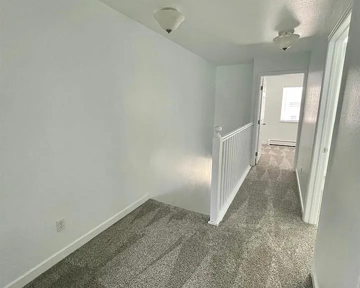 254 Beacon Ct #5 — Photo 13