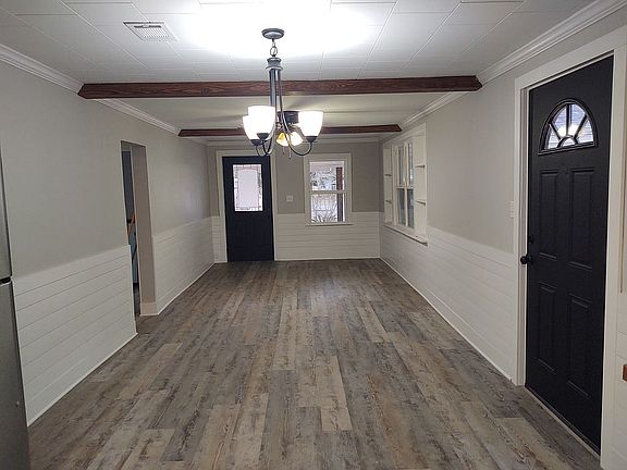 5th image of 704 Concordia Blvd
