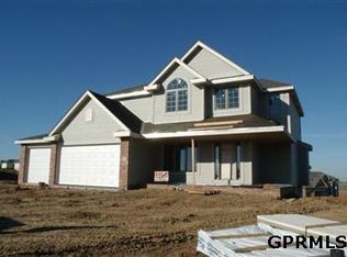 1431 Ranch Cir, Papillion, NE 68133