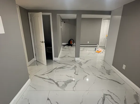 (undisclosed Address), Plainview, NY 11803