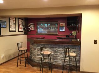 1969 Rambling Rose Rd, Waukesha, WI 53186