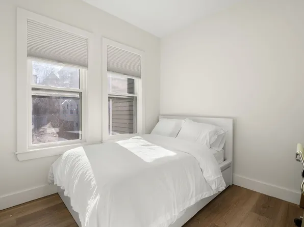 141 Hillside St, Roxbury Crossing, MA