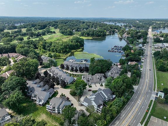 2nd image of 29 Forest Cove Dr #17