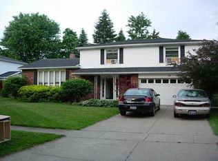 15 Old Stone Rd, Depew, NY 14043