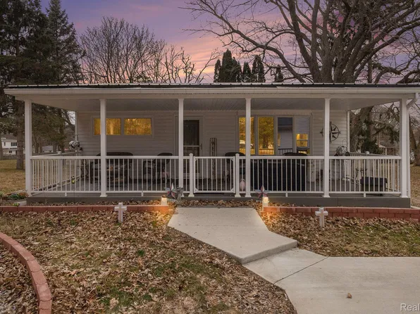 194 S West St, Hillsdale, MI 49242