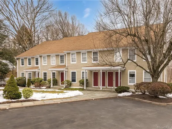 56 Portland Avenue #17, Redding, CT 06896