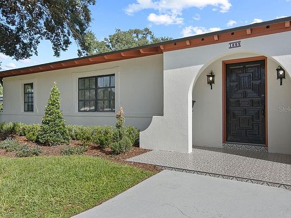 4th image of 1809 Pepperidge Dr