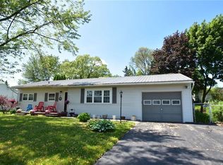 41 Authors Ave, Henrietta, NY 14467