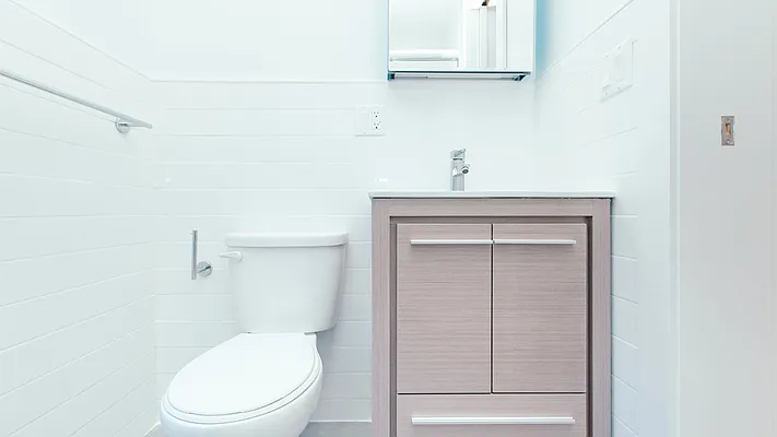 Rented by Nooklyn NYC LLC | media 21