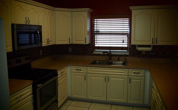 5th image of 5101 N Matanzas Ave