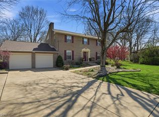 536 Windsor Dr, Mineral Wells, WV 26150
