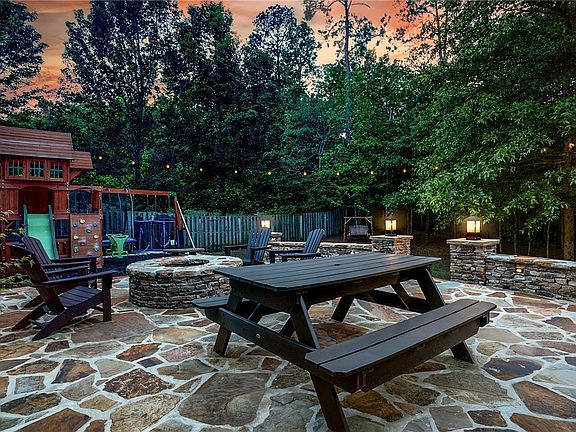 2nd image of 1273 Shadowwood Ln