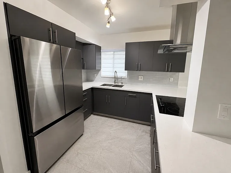 6235 SW Kendale Lakes Cir #140 — Photo 4