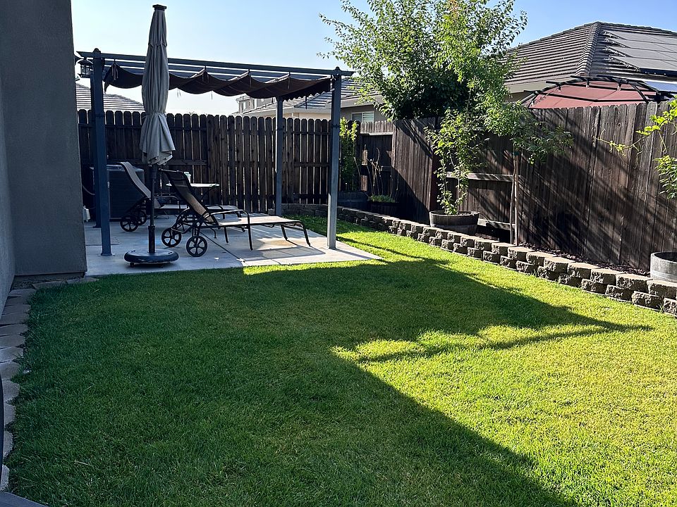 2nd image of 2778 Napoleon Way