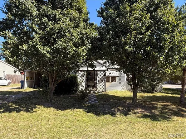 400 N Gideon Ave, Gideon, MO 63848