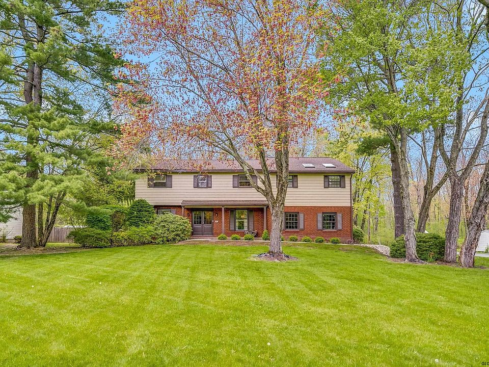 961 AVON CREST Boulevard, Niskayuna, NY 12309 Zillow