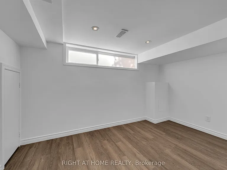 303 Blue Grass Blvd — Photo 11