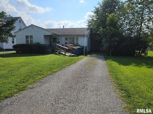 805 S 25th St, Mount Vernon, IL 62864