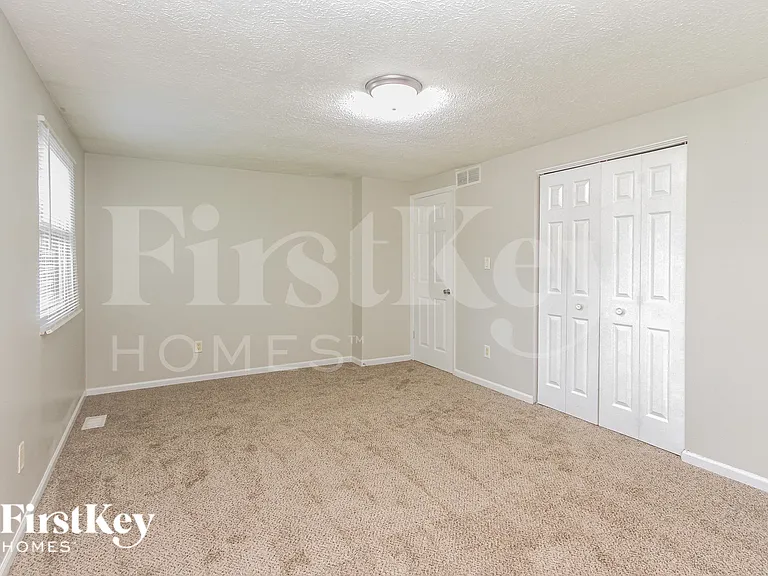 5729 Ensenada Ave — Photo 7