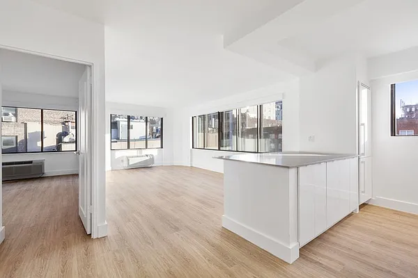 Rented by Greystar | media 10