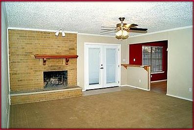 3rd image of 1821 College Pkwy