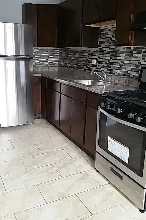1st image of 6836 S East End Ave #2