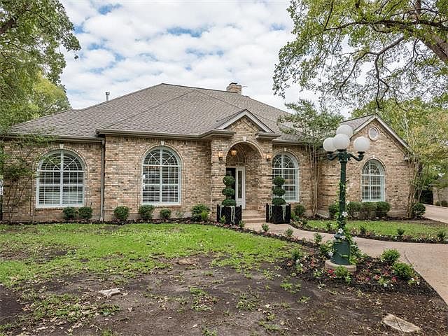 1st image of 1901 Plantation Ct