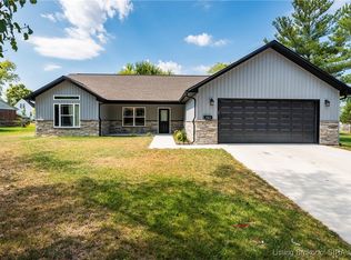 765 Monroe St, Charlestown, IN