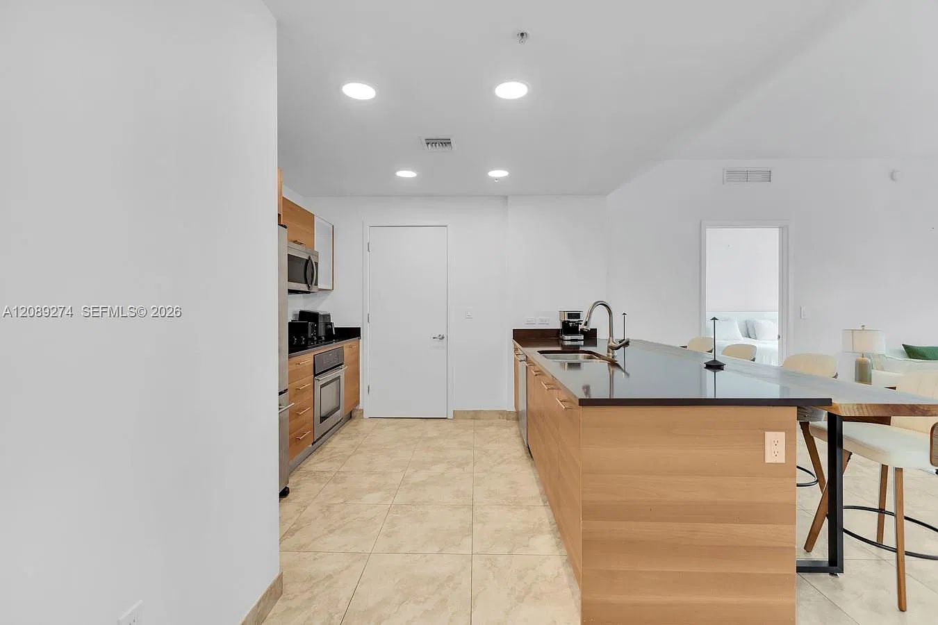 Four Midtown Miami Condo — Photo 4