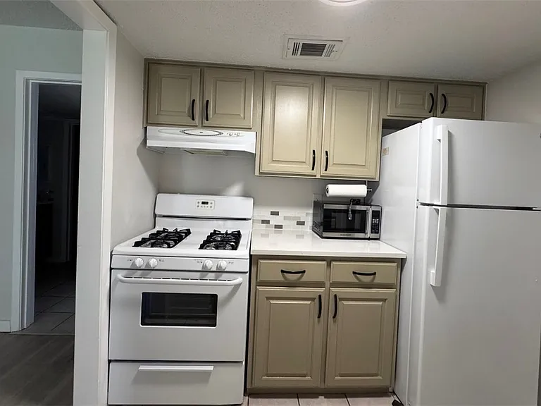 7920 Rockwood Ln #114 — Photo 10