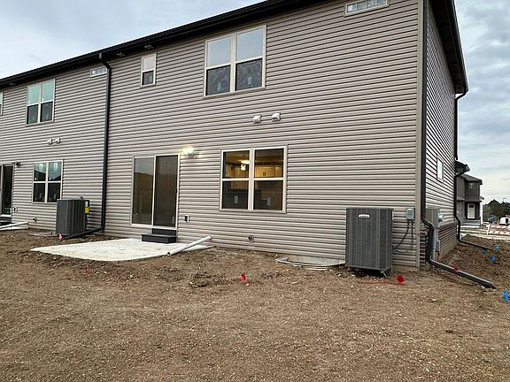 2nd image of 8221 Ventura Pl