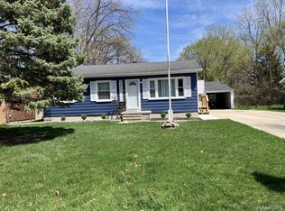 2868 20th Ave, Port Huron, MI