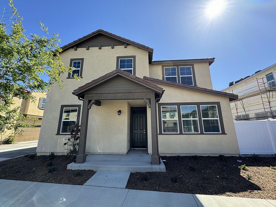 1st image of 40315 Birchfield Dr