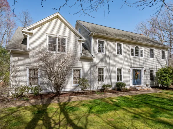 47 Deerfield Drive, Guilford, CT 06437