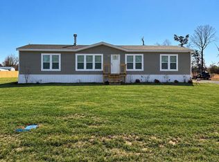 55 Barkman Bnd, Hooks, TX 75561