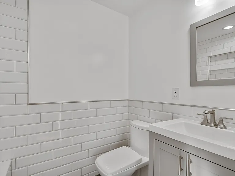 1544 W York St #B — Photo 9