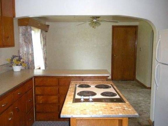 427 Pattison Kitchen