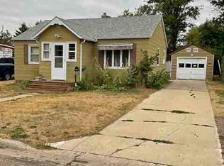 503 6th St SE, Rugby, ND 58368